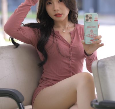 魔镜街拍一始系列 | 芝芝driftaway粉色街拍 | 977P作品集23GB