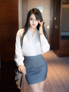 [XIUREN秀人网]麦田合集下载